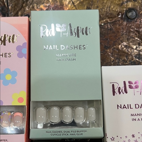 Nail Dashes - Assorted Colors - Picture 7 of 8